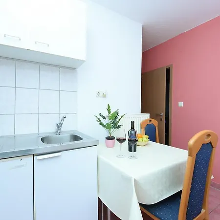 Berekin Apartment *