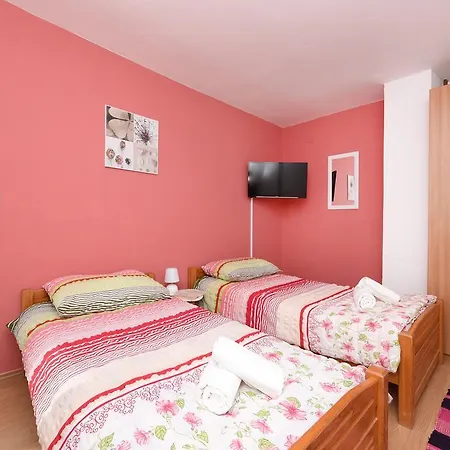 Berekin Apartment *